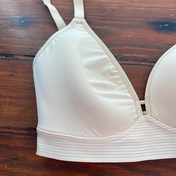 Lively Spacer lined wireless molded cup bralette bra sz 32DD - Picture 2 of 6